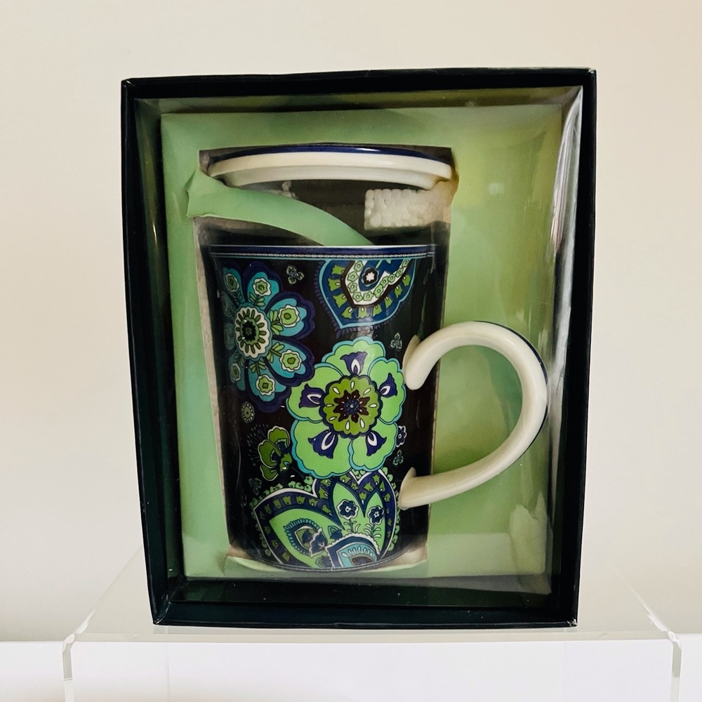 Vera Bradley Porcelain Coffee-Tea Mug with Lid in Blue Rhapsody.